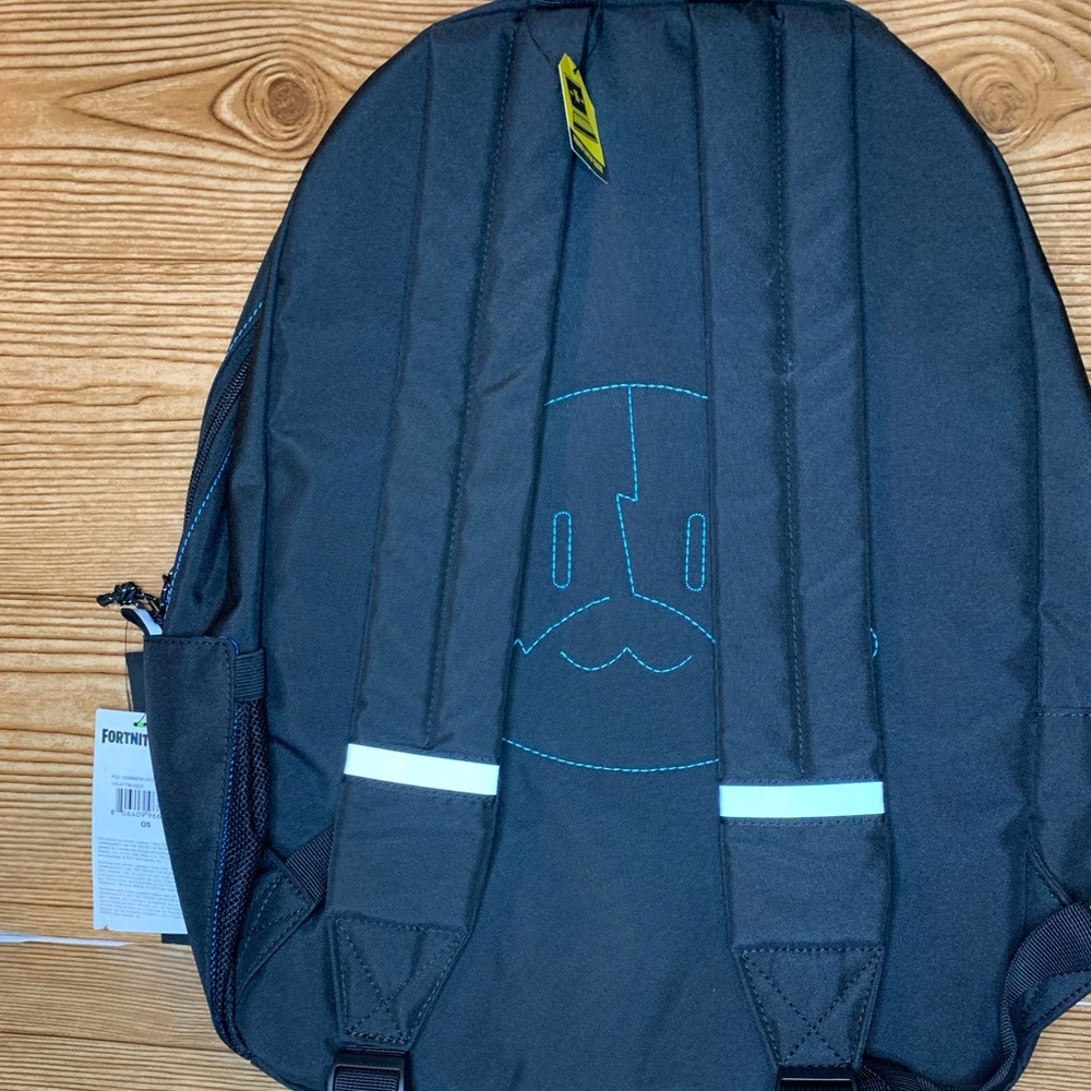 Fortnite backpack - Picture 2 of 2